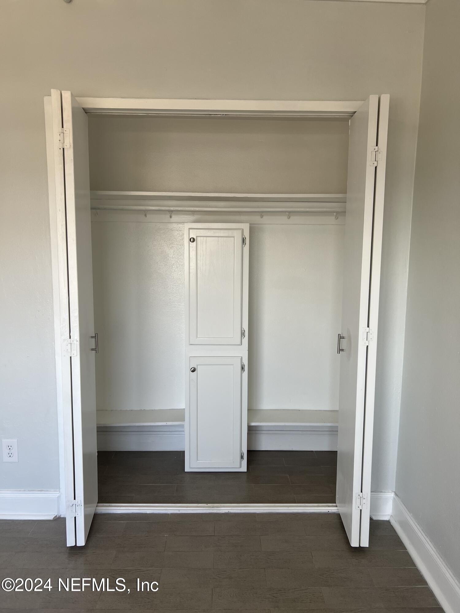 311 W ASHLEY Street, 1504