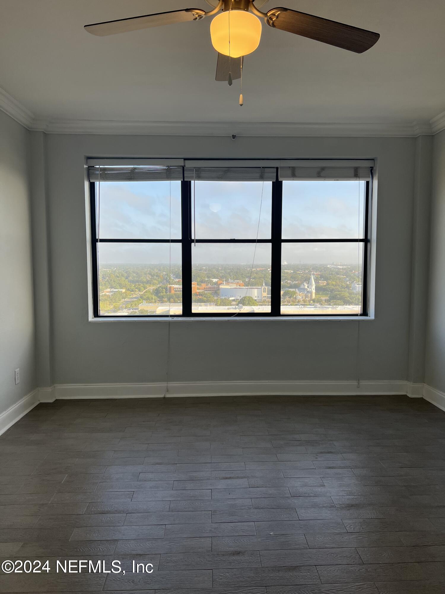 311 W ASHLEY Street, 1504