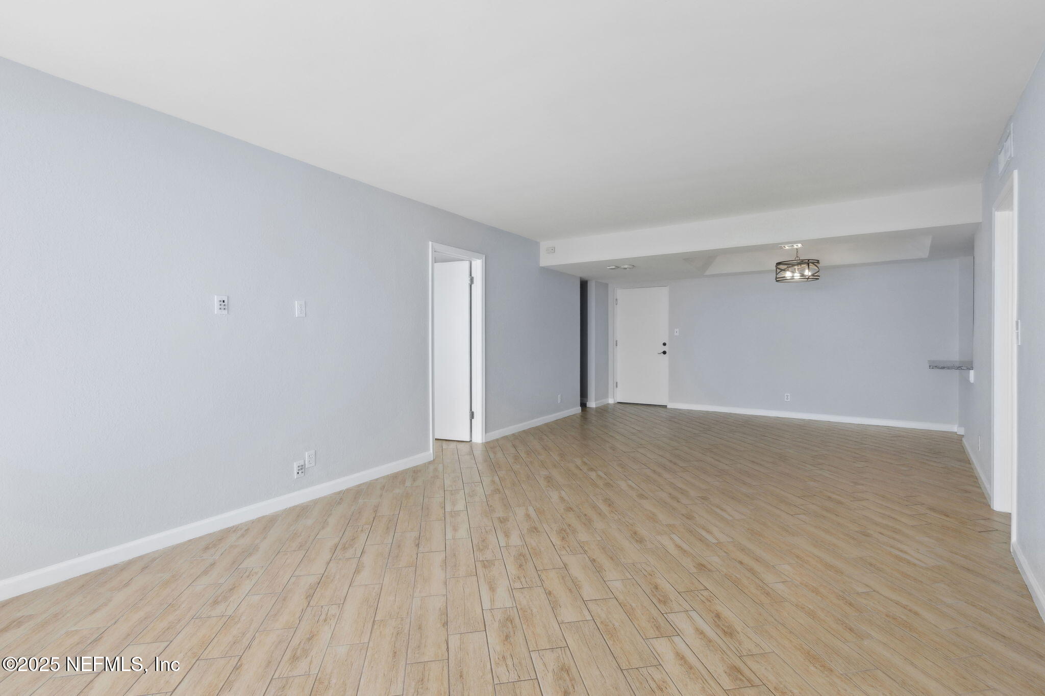 1601 OCEAN Drive S, 907