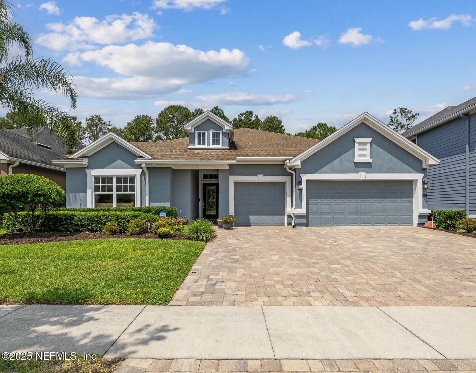 242 HOWLAND Drive