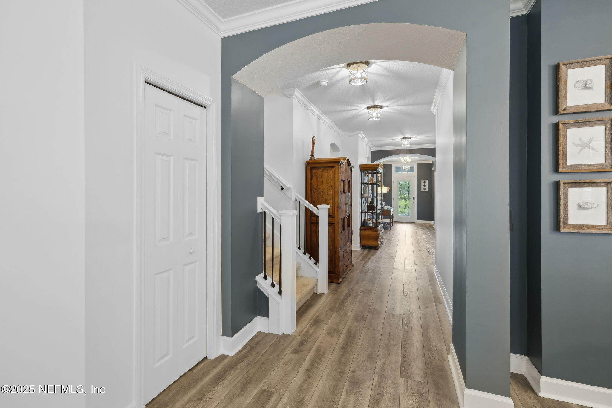 242 HOWLAND Drive