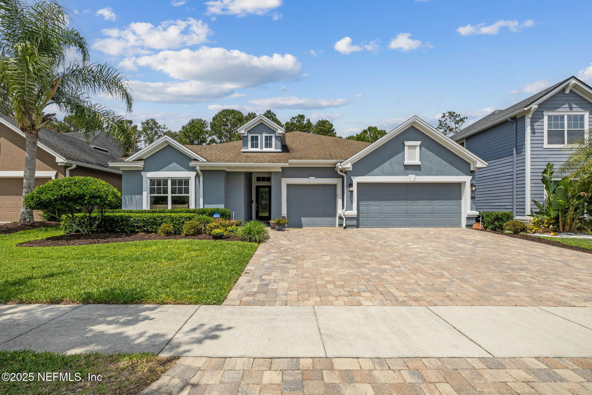 242 HOWLAND Drive
