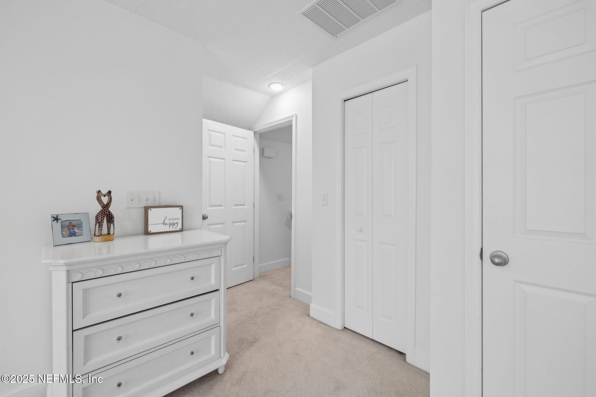 242 HOWLAND Drive