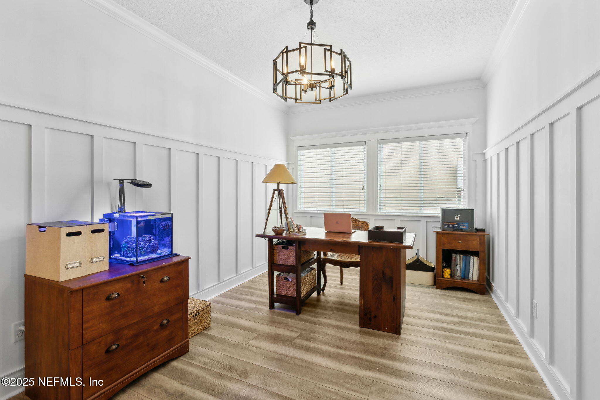 242 HOWLAND Drive