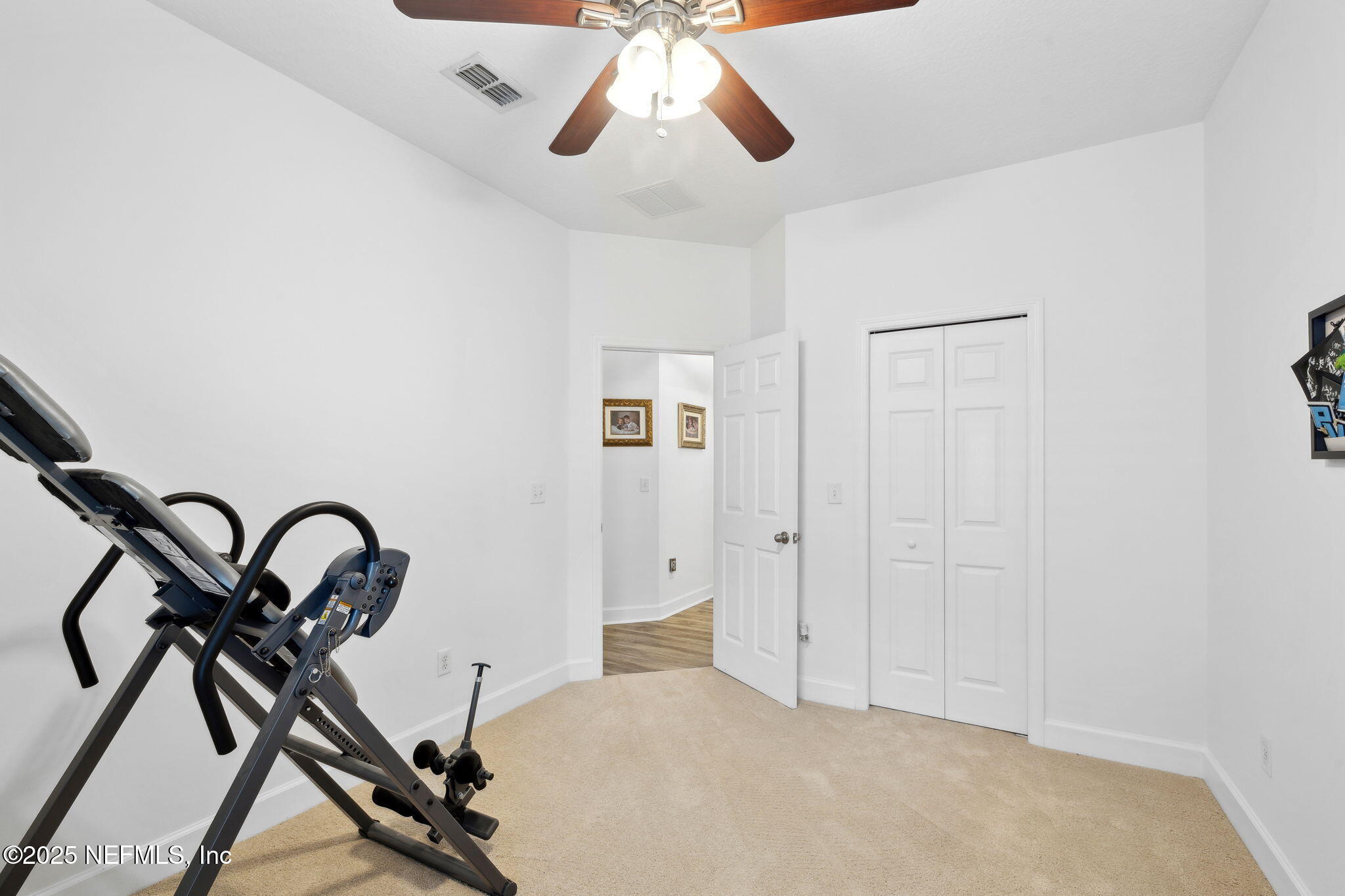 242 HOWLAND Drive