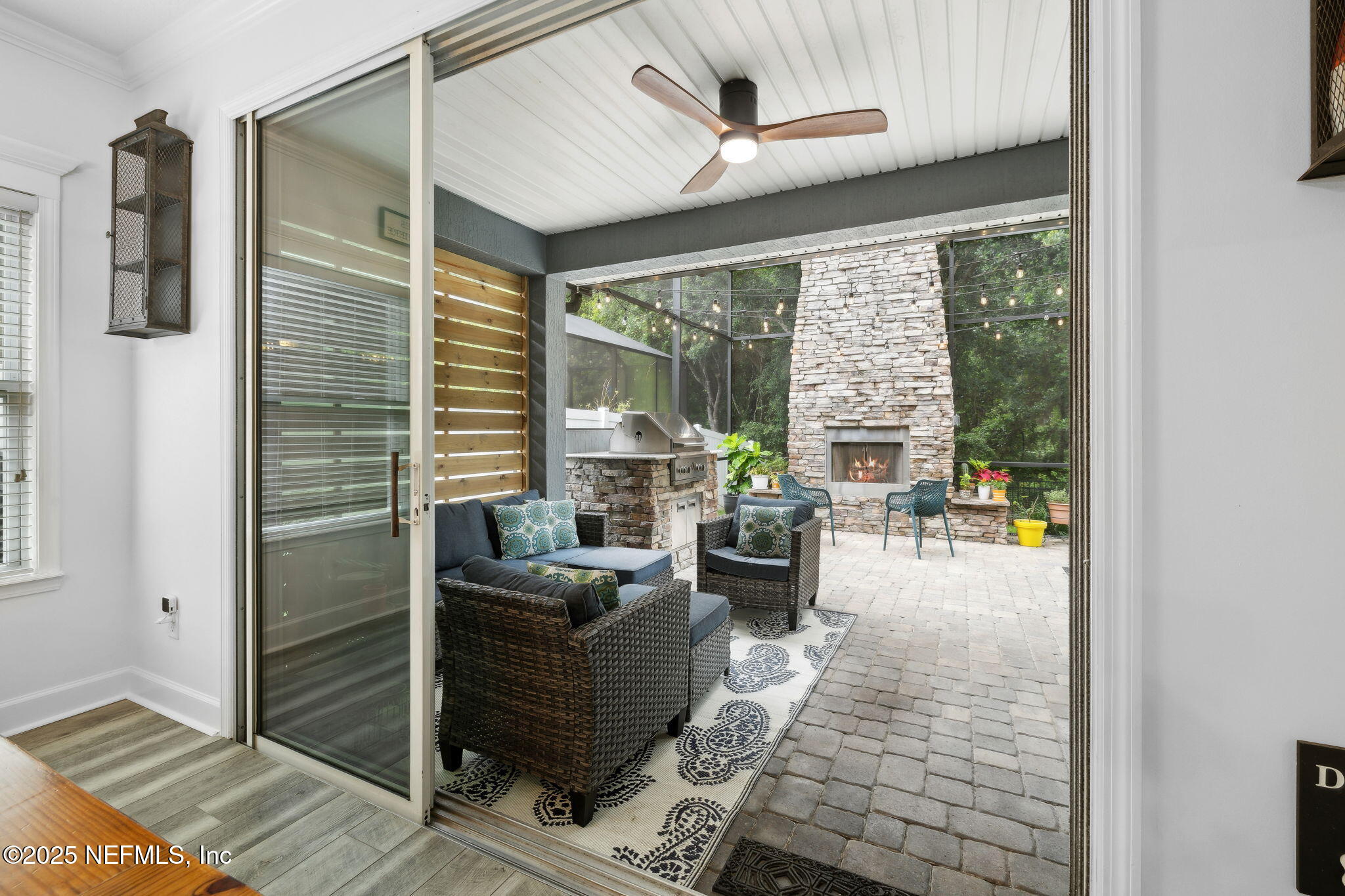 242 HOWLAND Drive