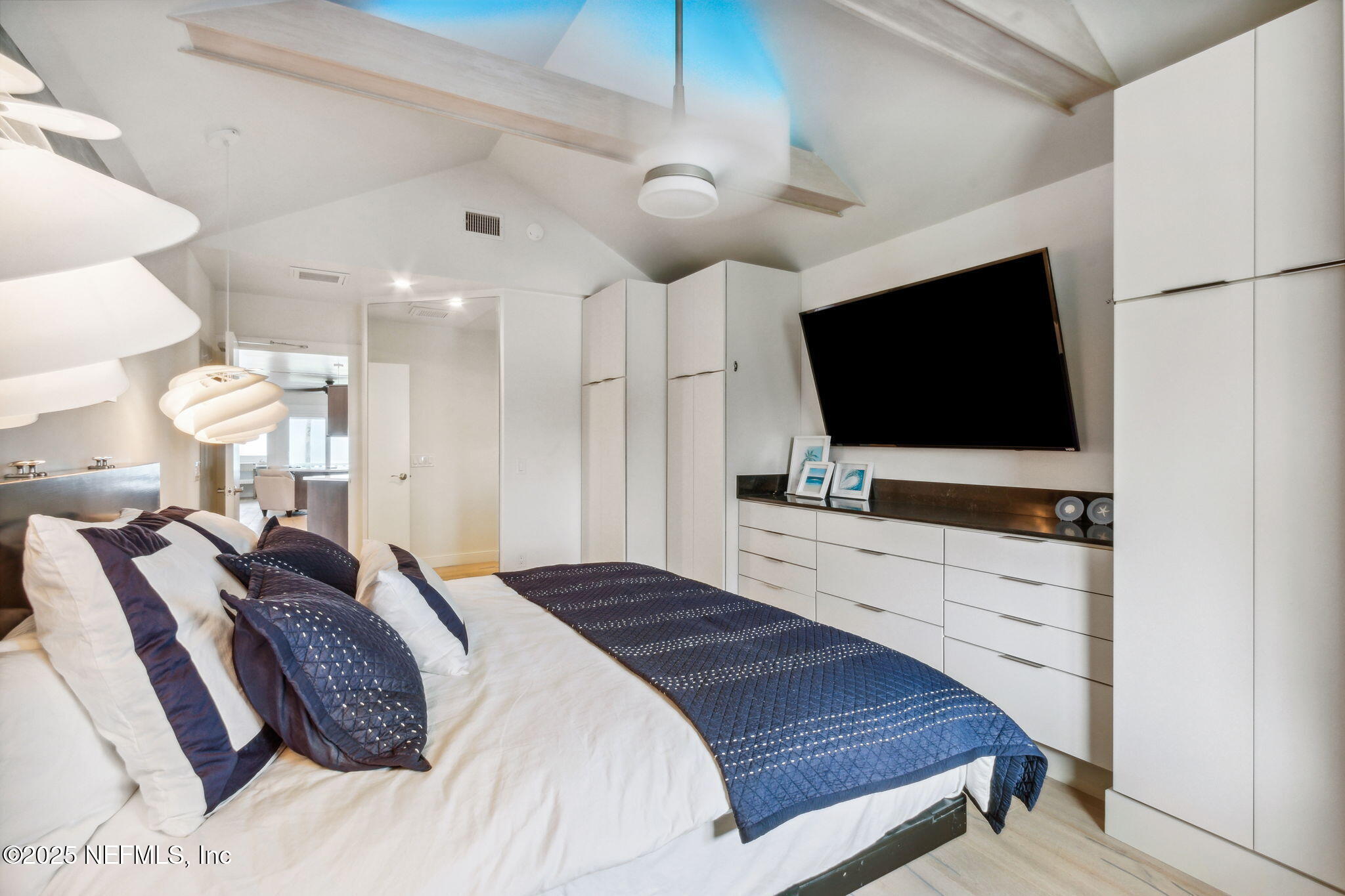 603 SUMMER Place