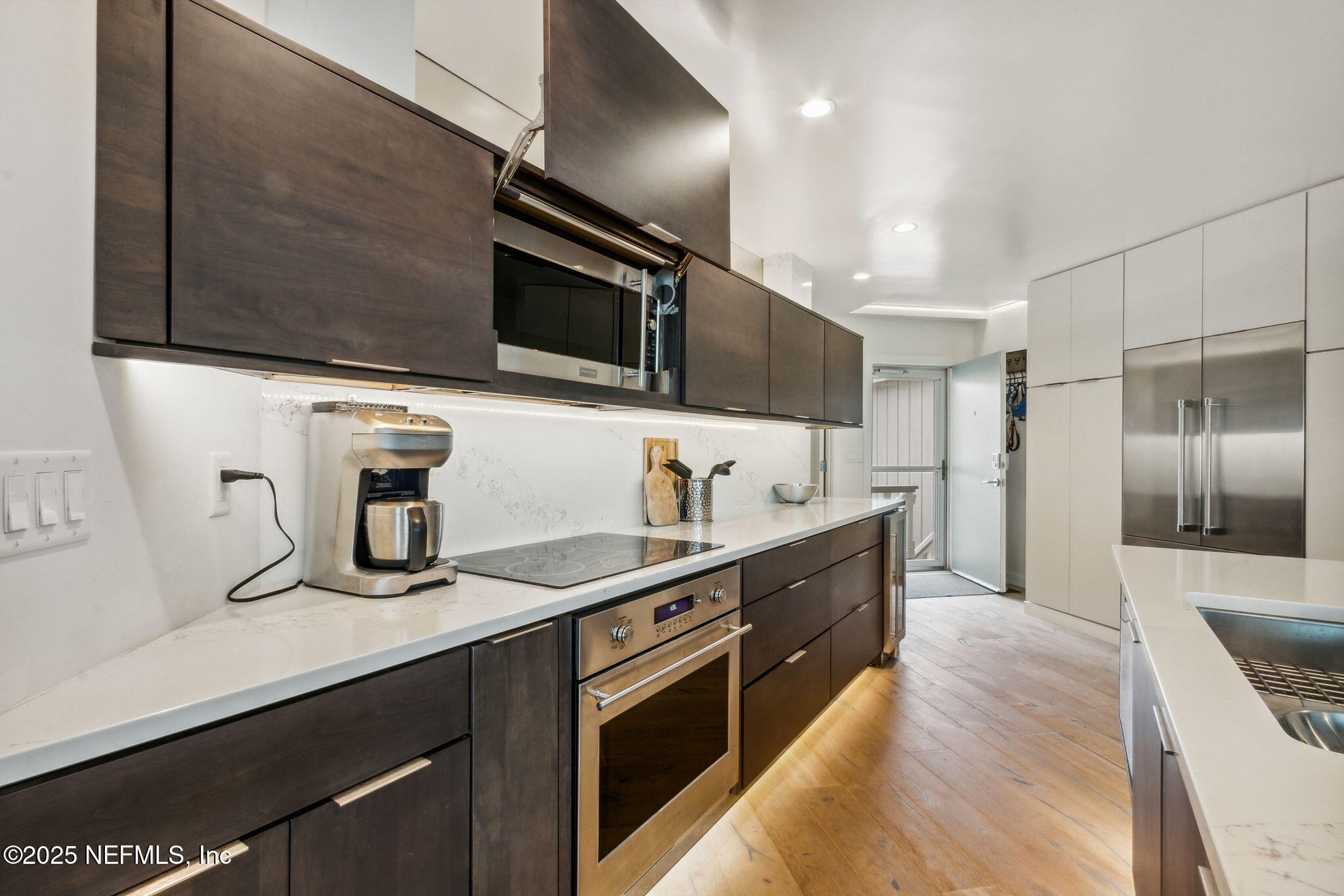 603 SUMMER Place
