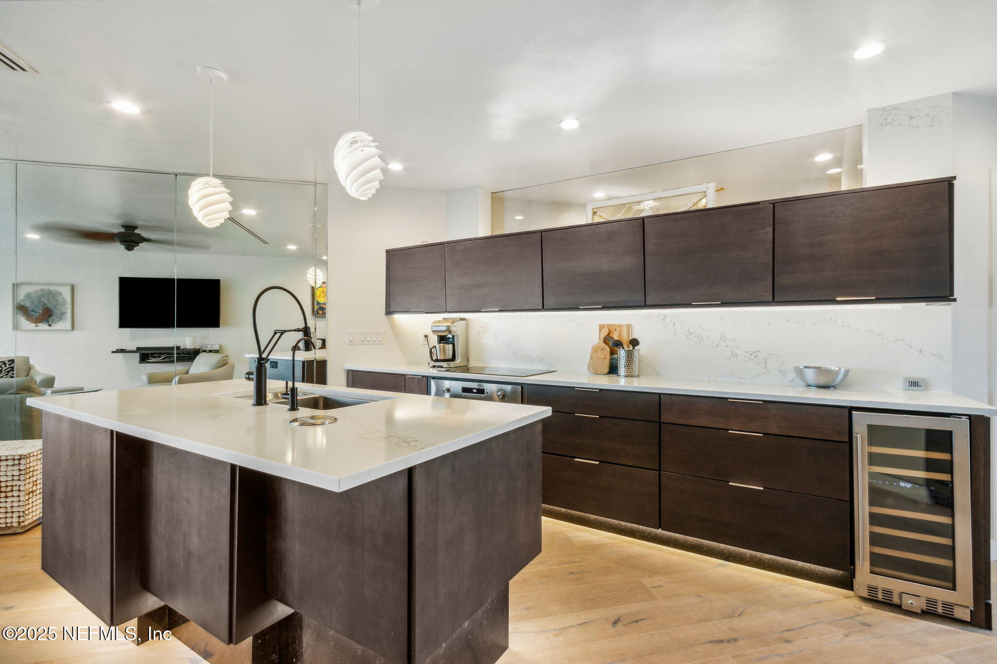 603 SUMMER Place