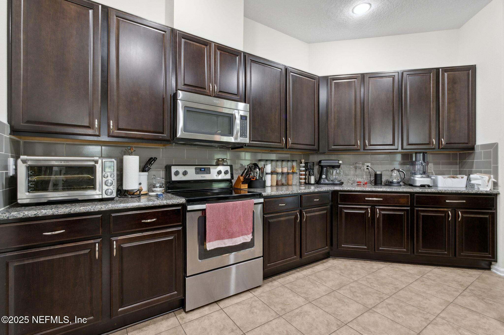 9502 ABBY GLEN Circle
