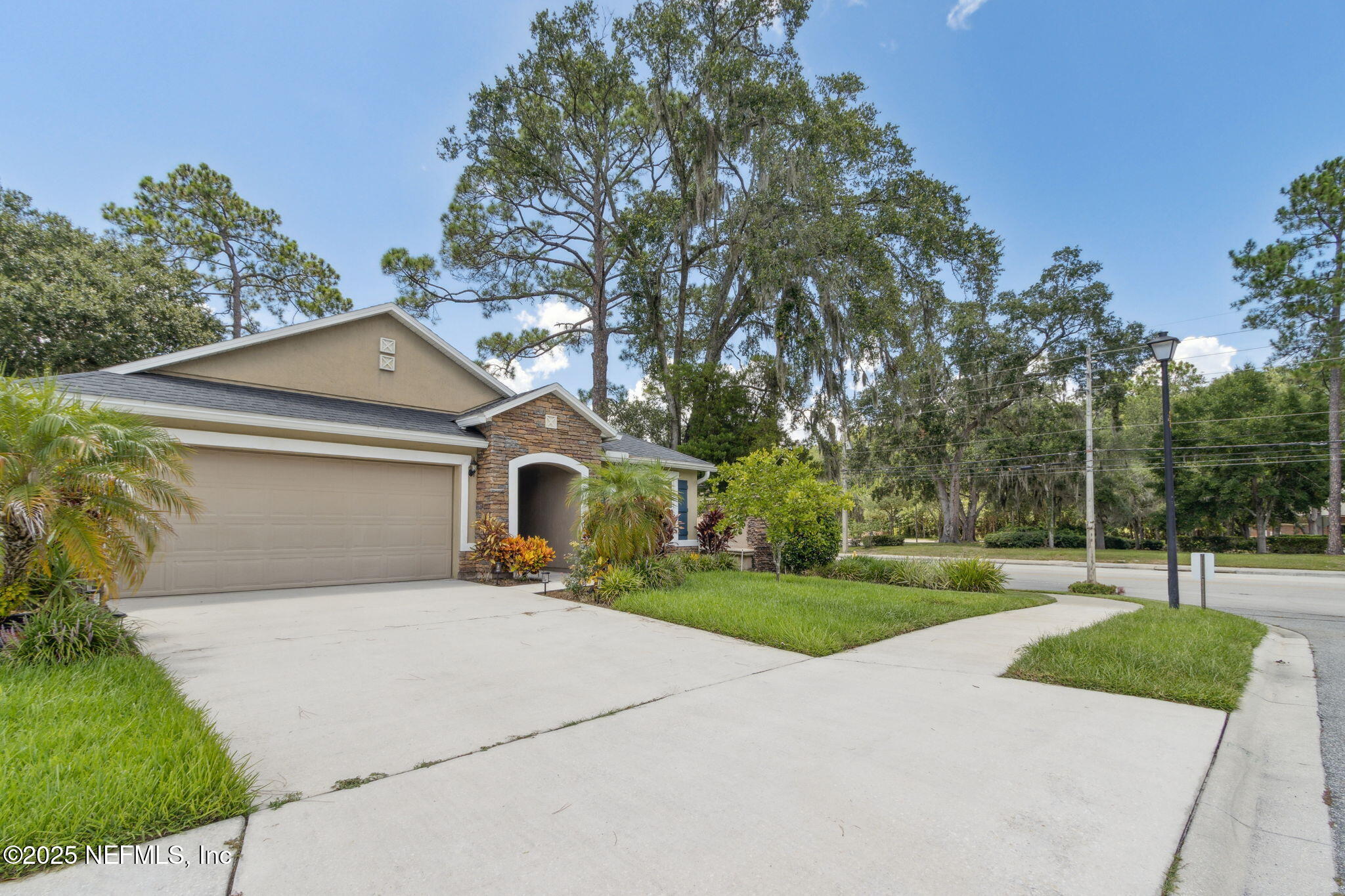 9502 ABBY GLEN Circle
