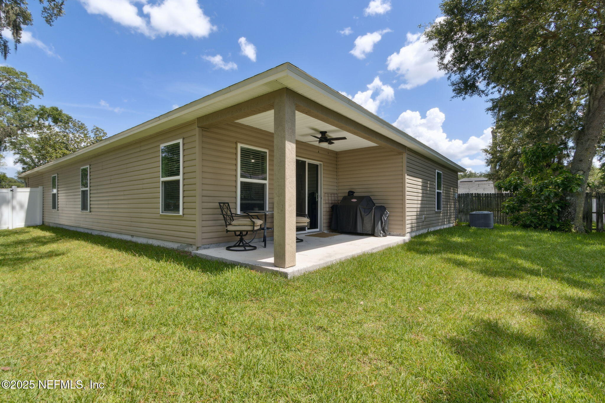 9502 ABBY GLEN Circle