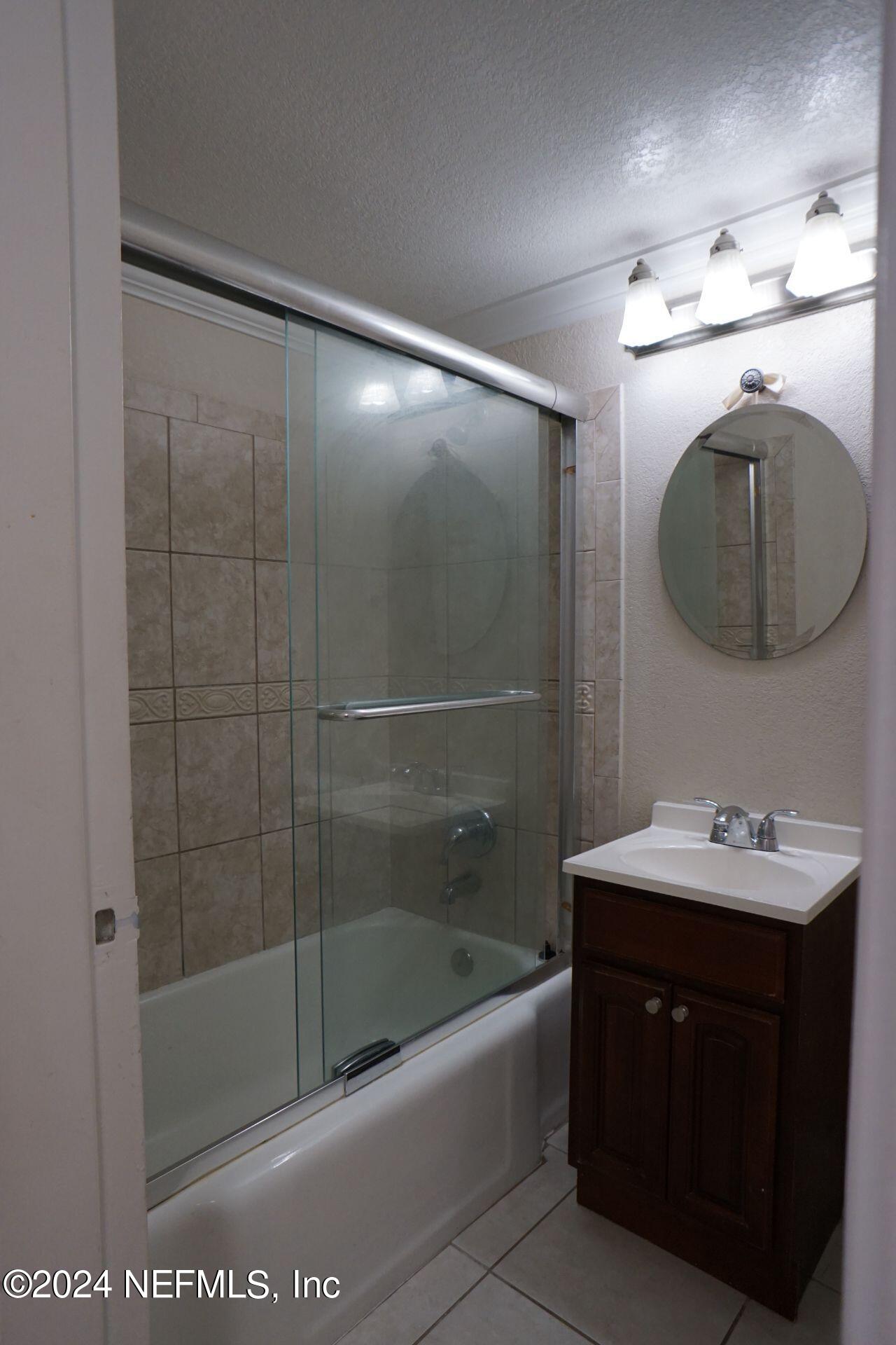 311 W ASHLEY Street, 906