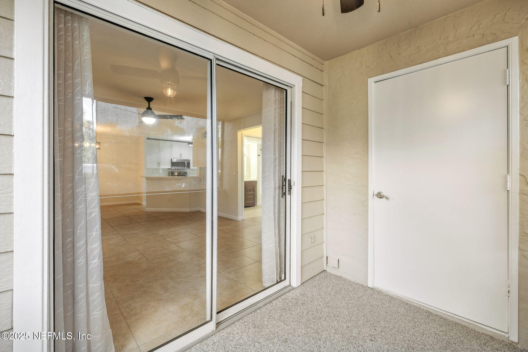 9 ARBOR CLUB Drive, 101