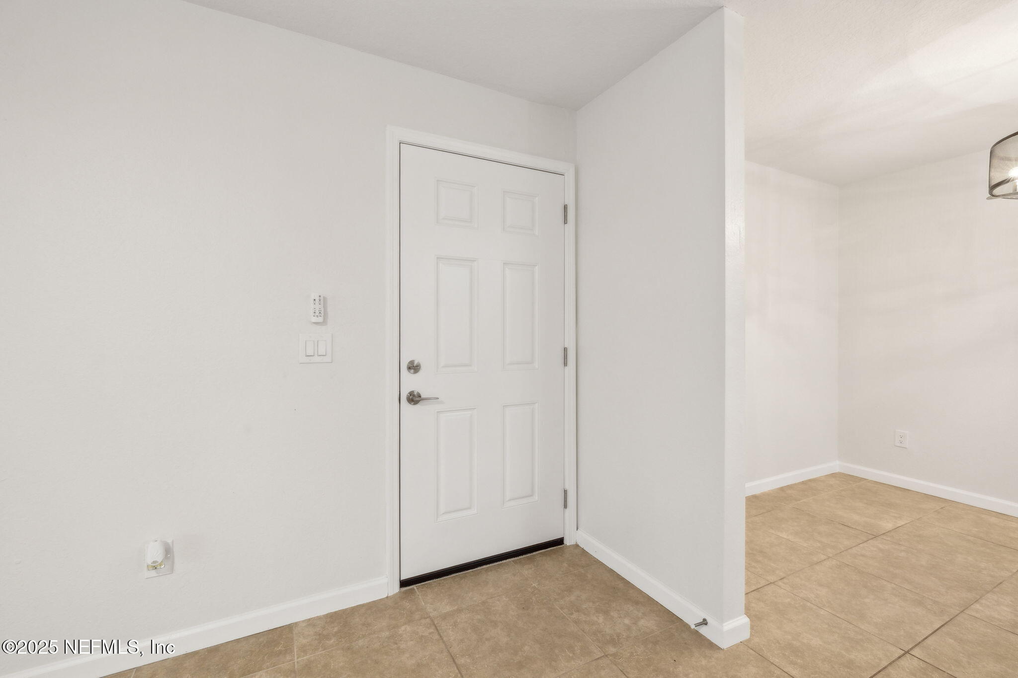 9 ARBOR CLUB Drive, 101