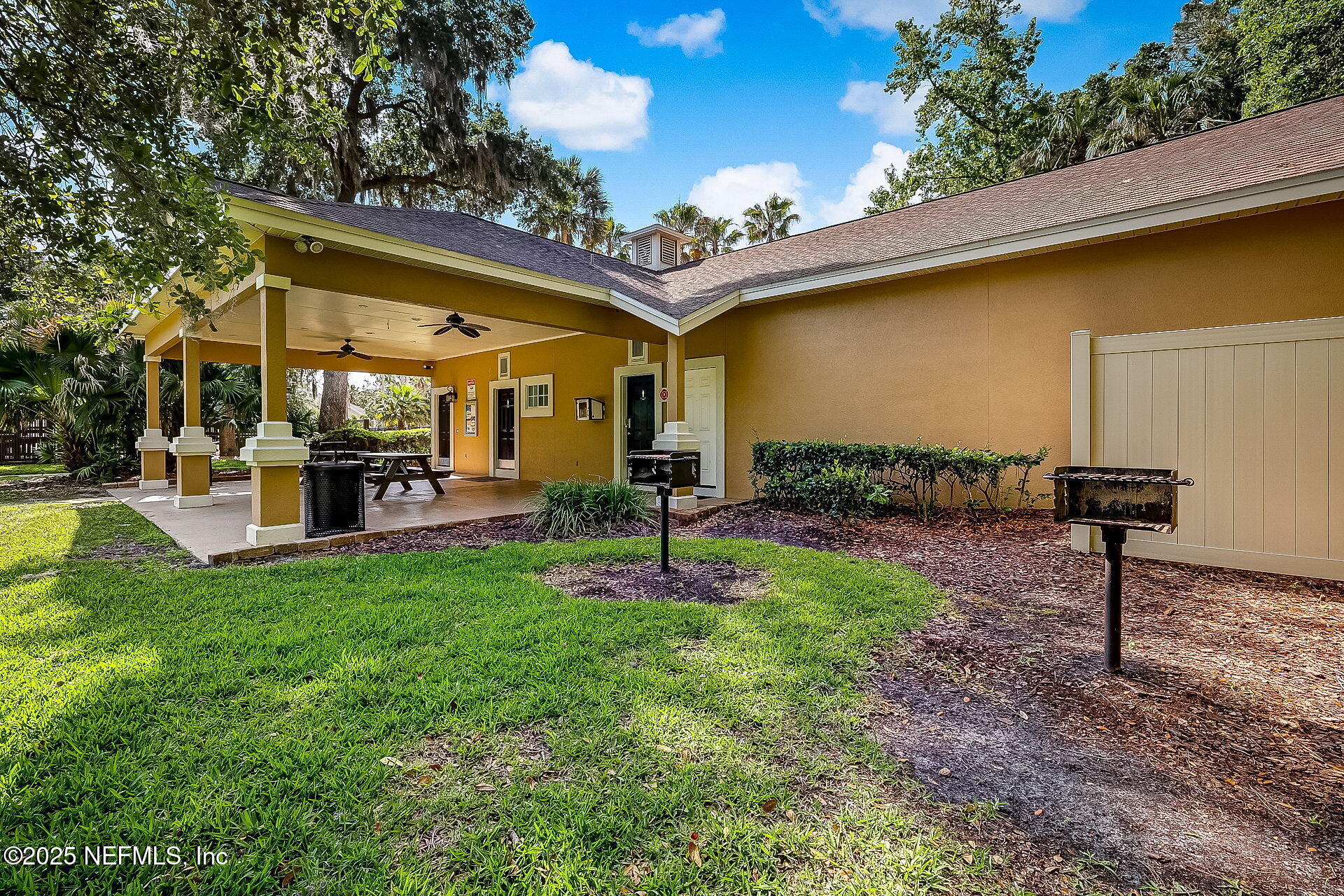 844 SAWYER RUN Lane