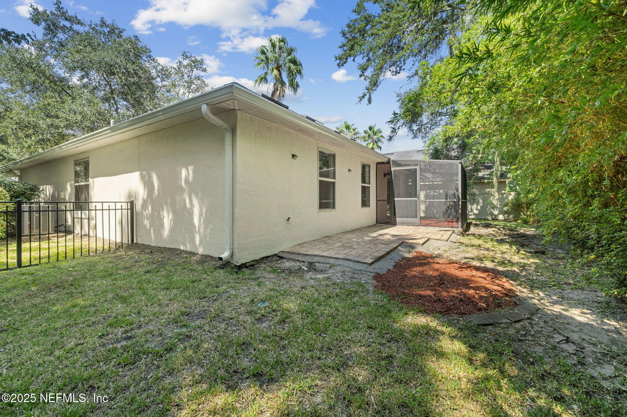 844 SAWYER RUN Lane