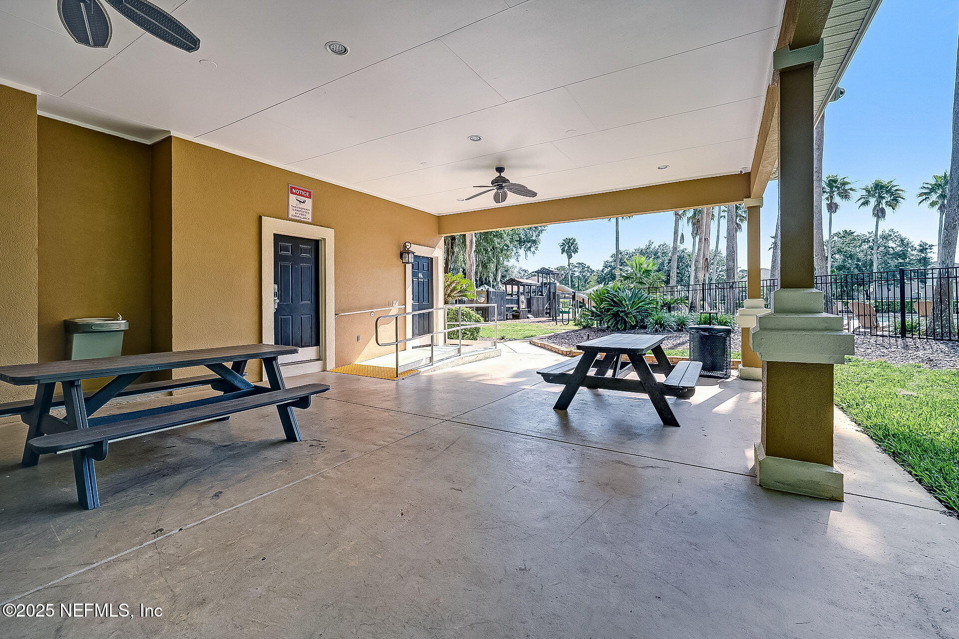 844 SAWYER RUN Lane