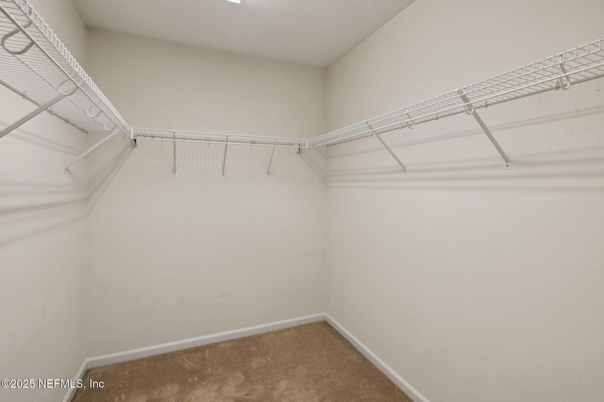844 SAWYER RUN Lane