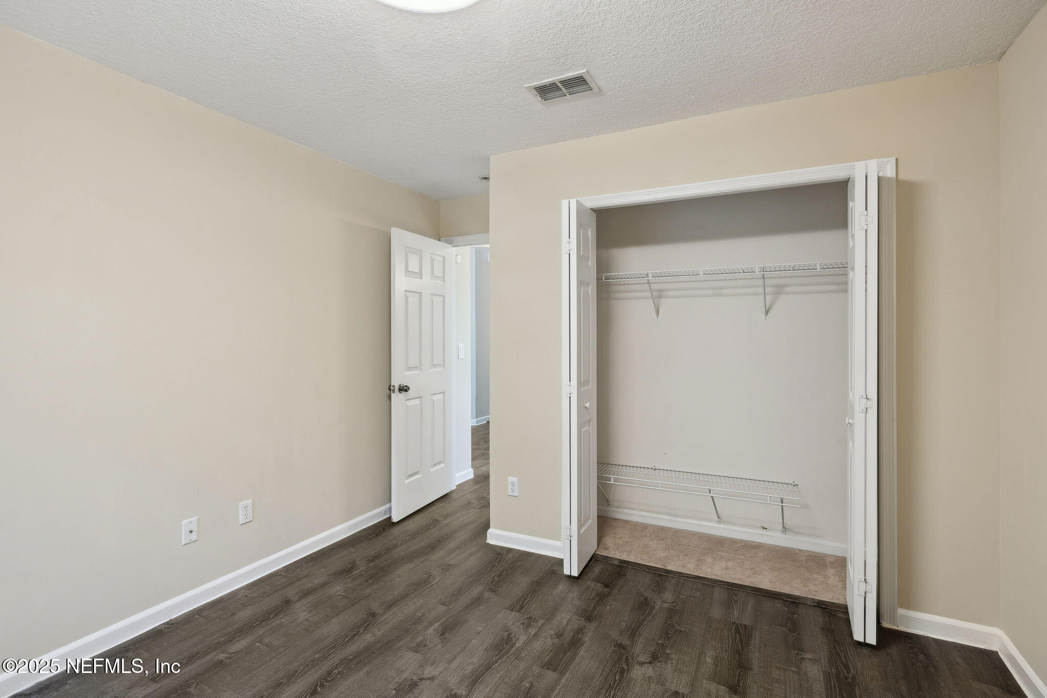 844 SAWYER RUN Lane