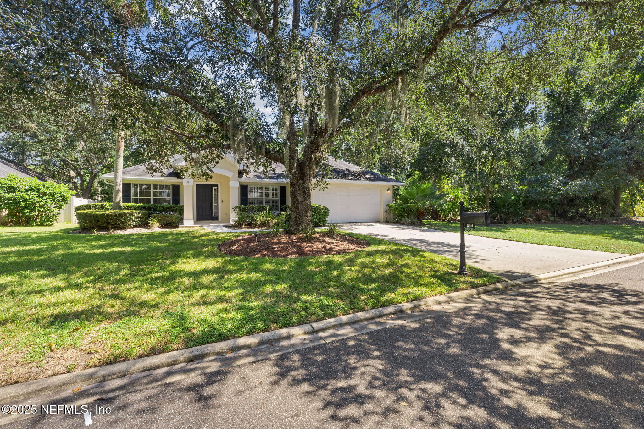 844 SAWYER RUN Lane