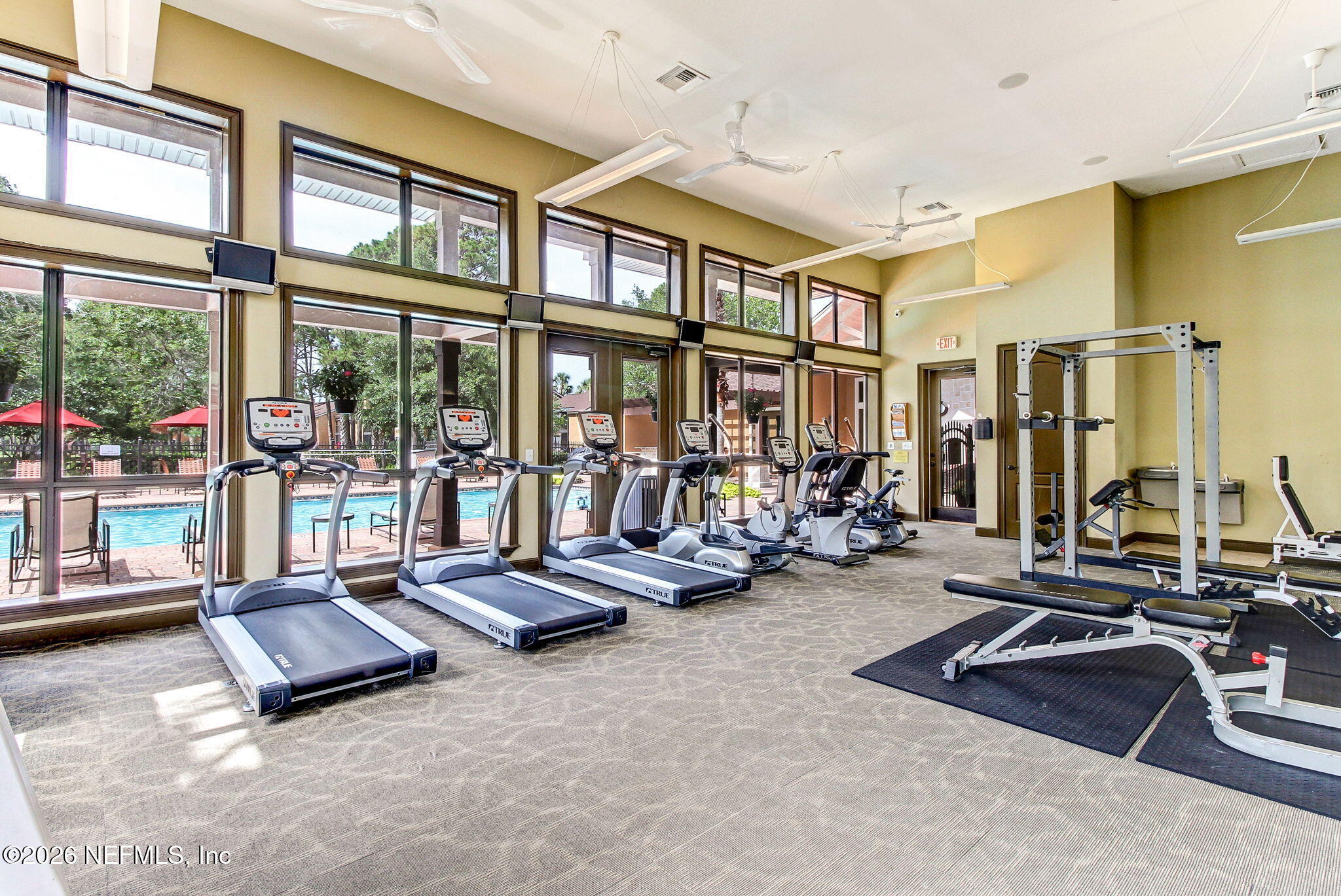 100 FAIRWAY PARK Boulevard 1207