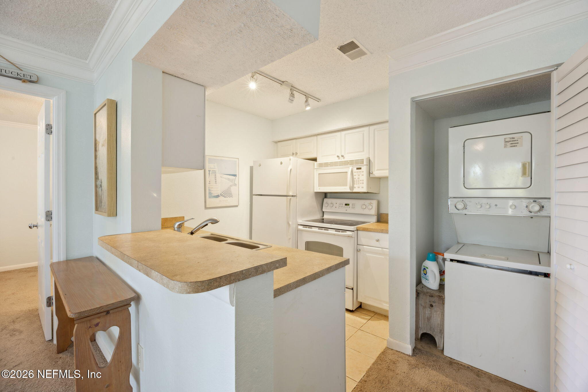 100 FAIRWAY PARK Boulevard 1207