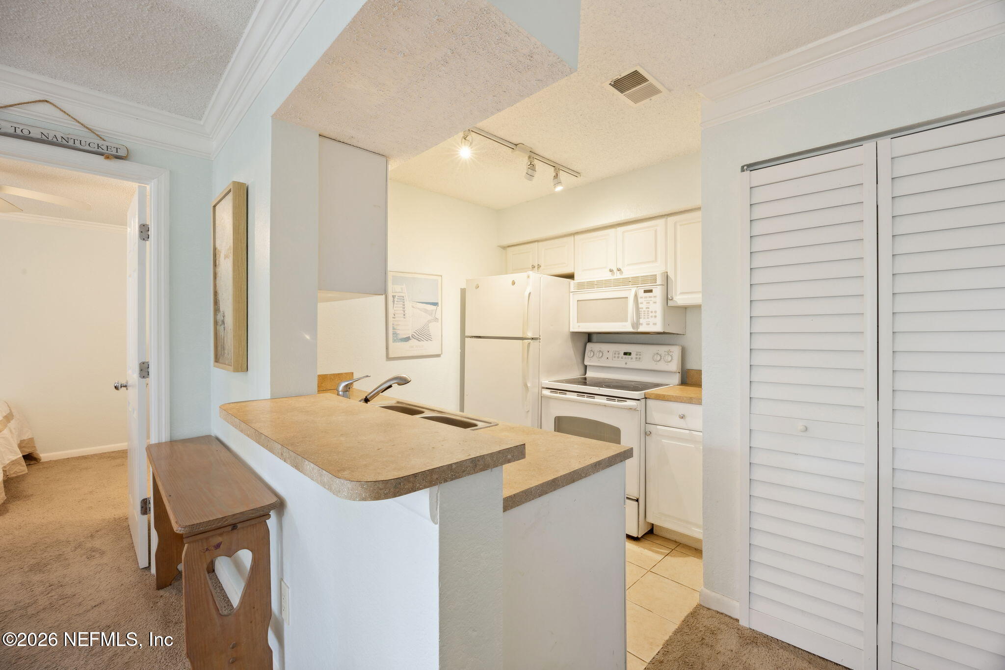 100 FAIRWAY PARK Boulevard 1207