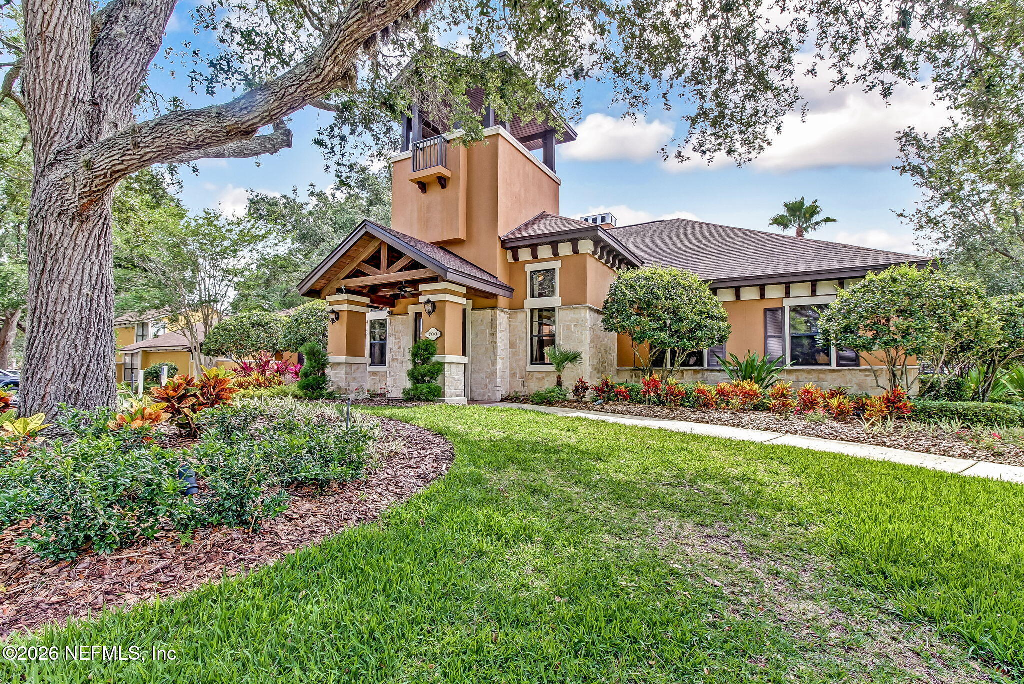 100 FAIRWAY PARK Boulevard 1207