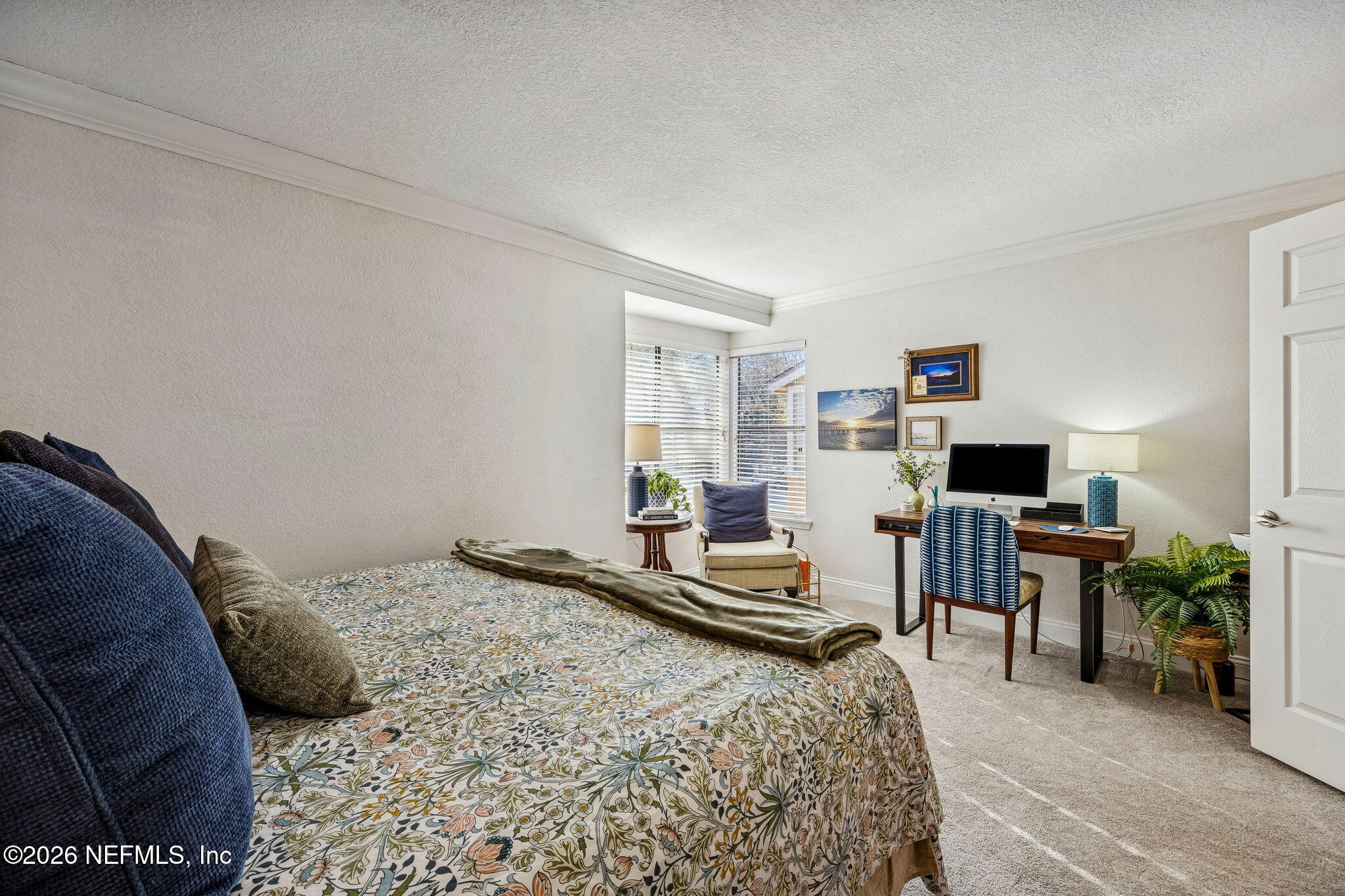 851 SHORELINE Circle