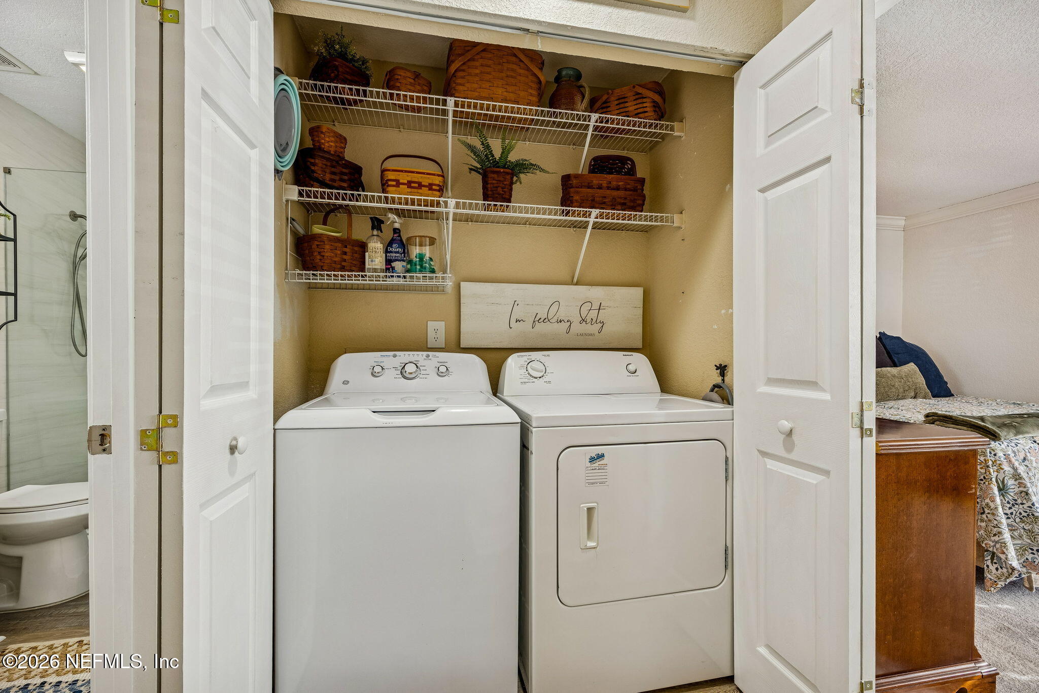 851 SHORELINE Circle