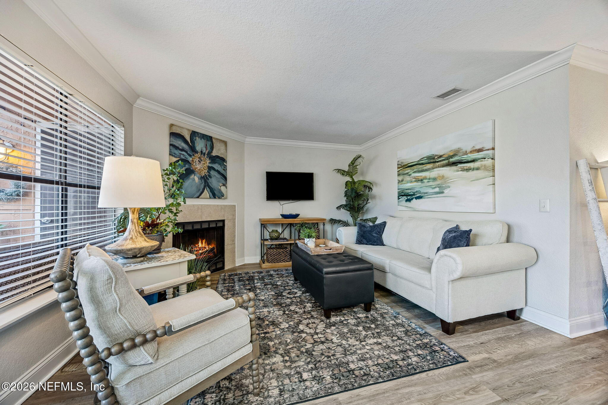 851 SHORELINE Circle