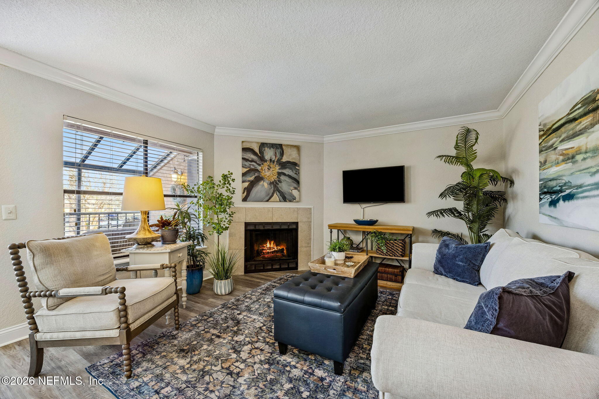 851 SHORELINE Circle