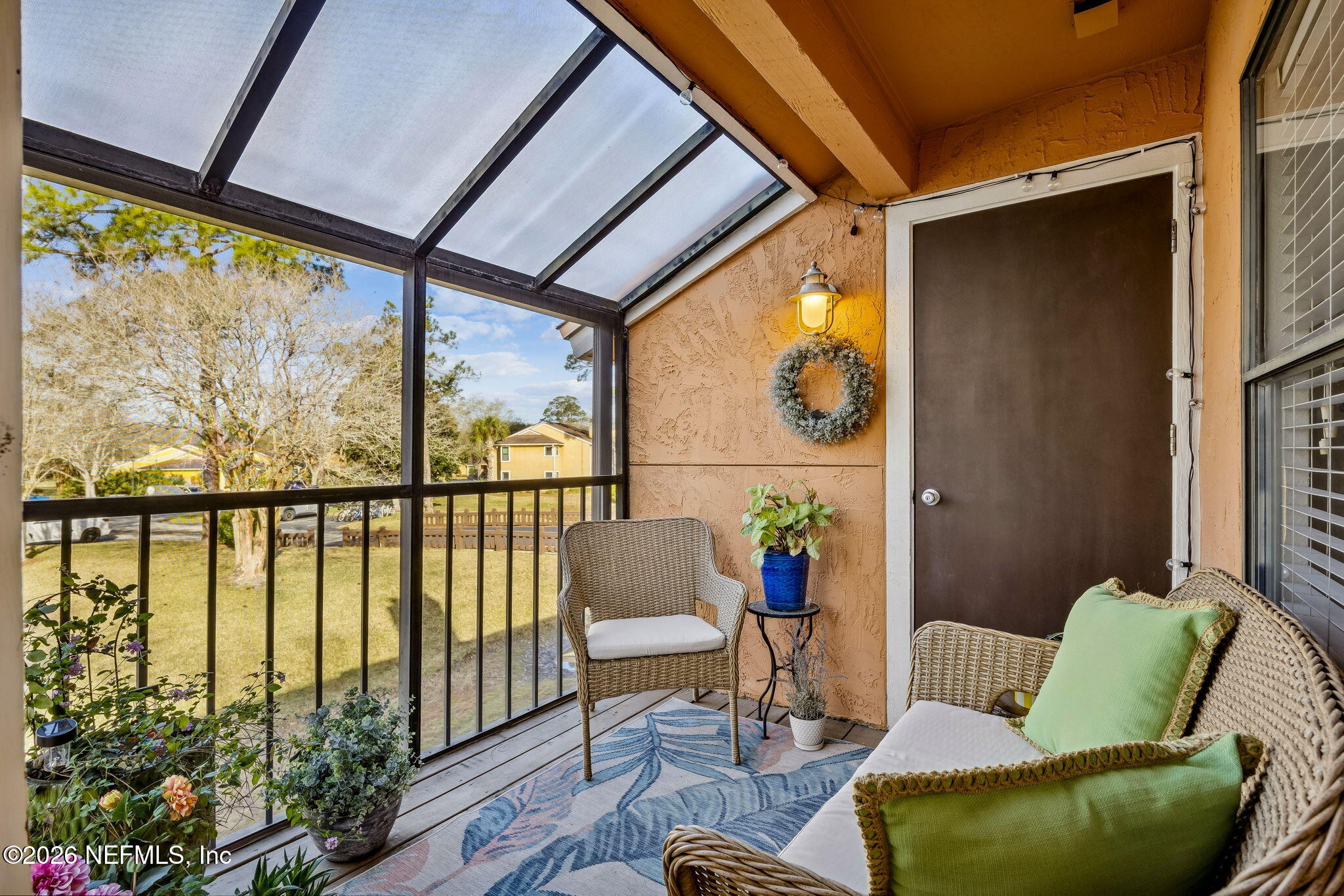 851 SHORELINE Circle