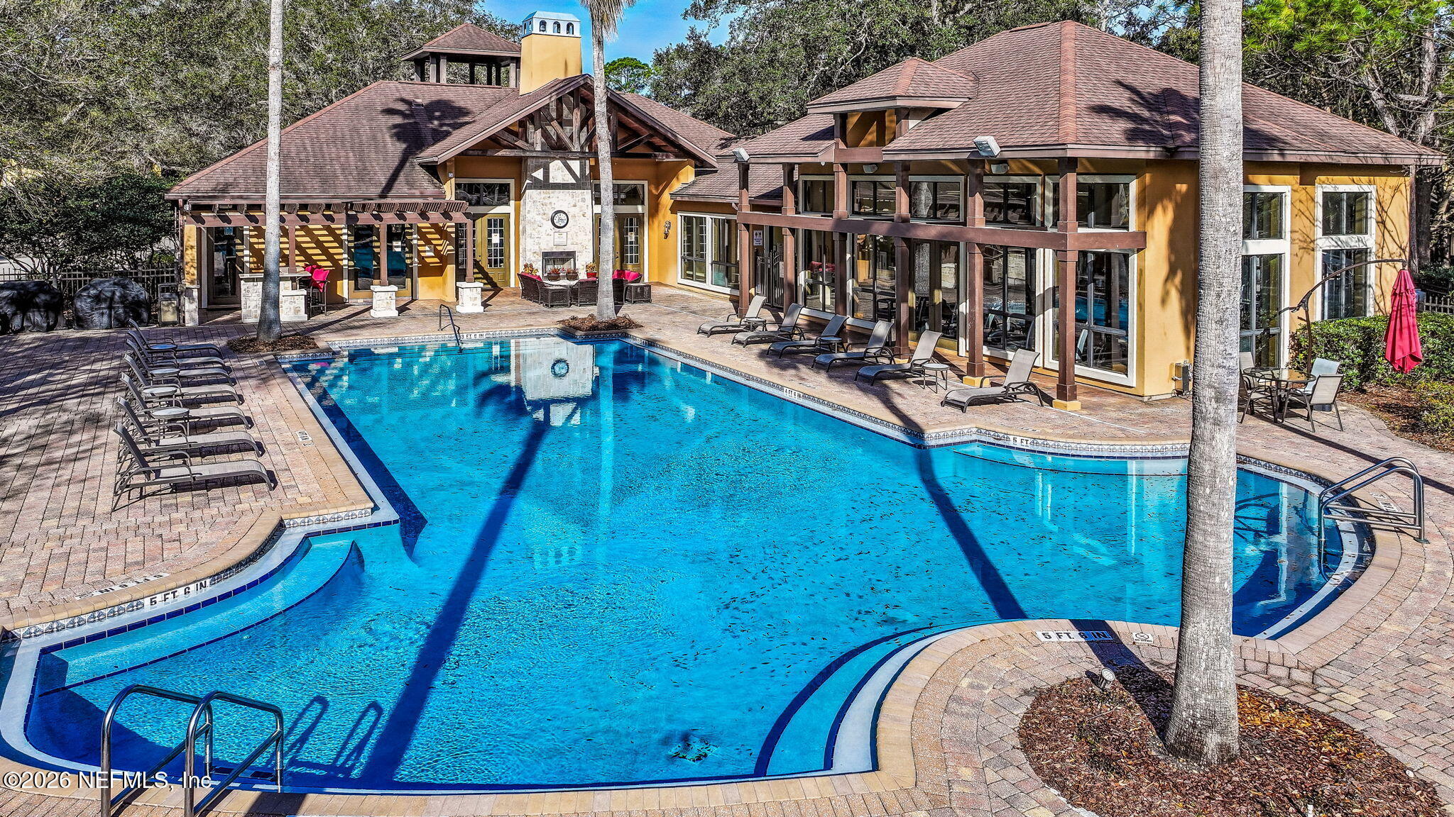 851 SHORELINE Circle