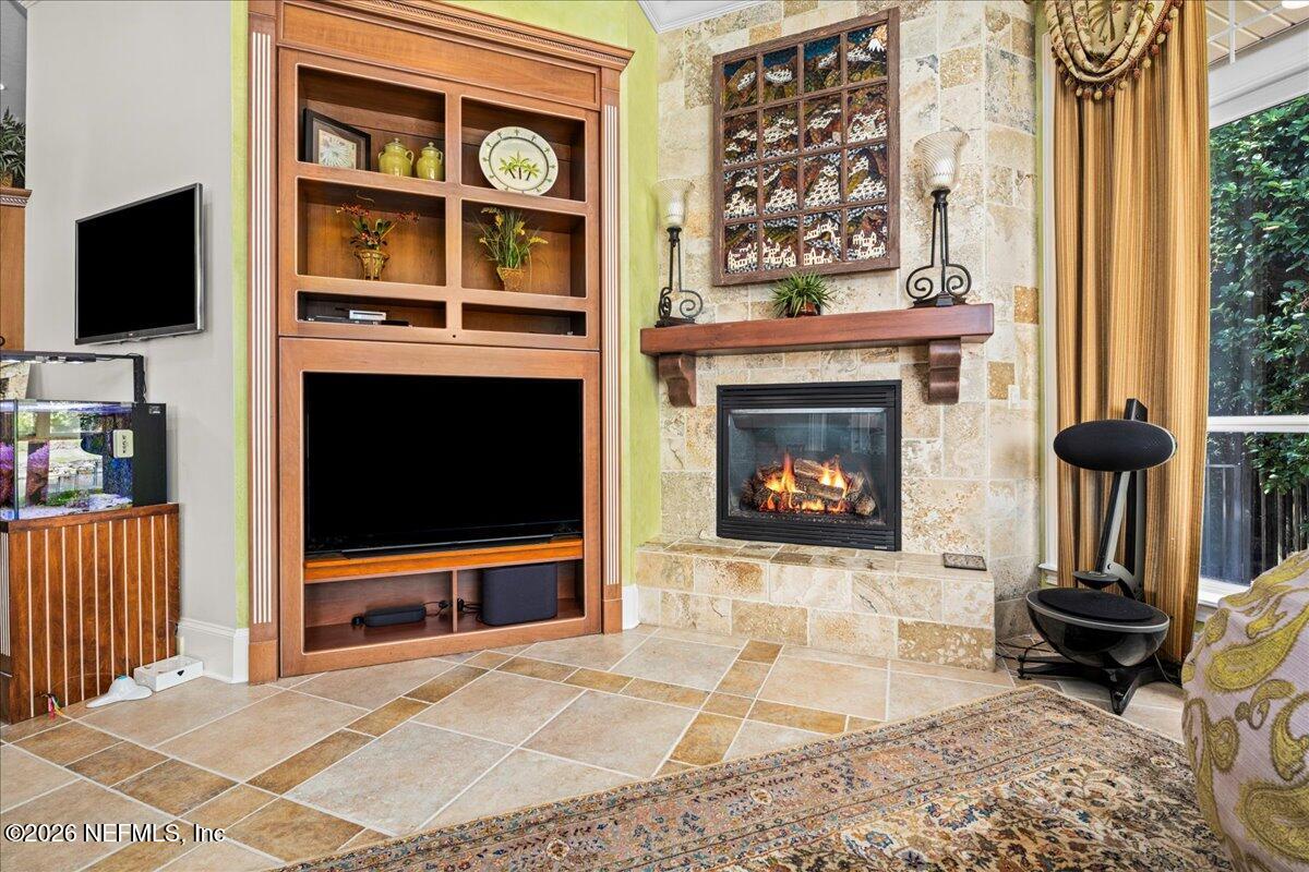 1170 REGISTRY Boulevard, St. Augustine