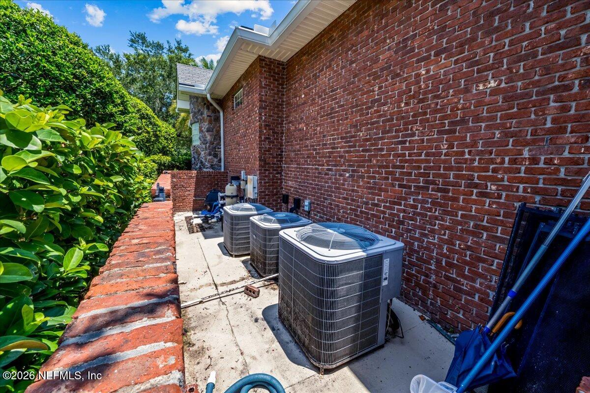 1170 REGISTRY Boulevard, St. Augustine