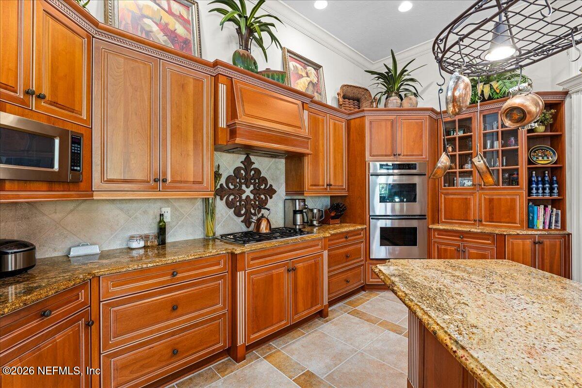 1170 REGISTRY Boulevard, St. Augustine