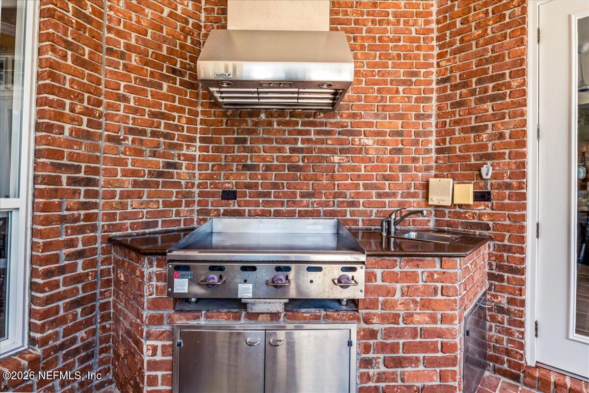 1170 REGISTRY Boulevard, St. Augustine