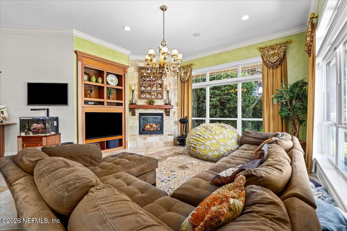 1170 REGISTRY Boulevard, St. Augustine