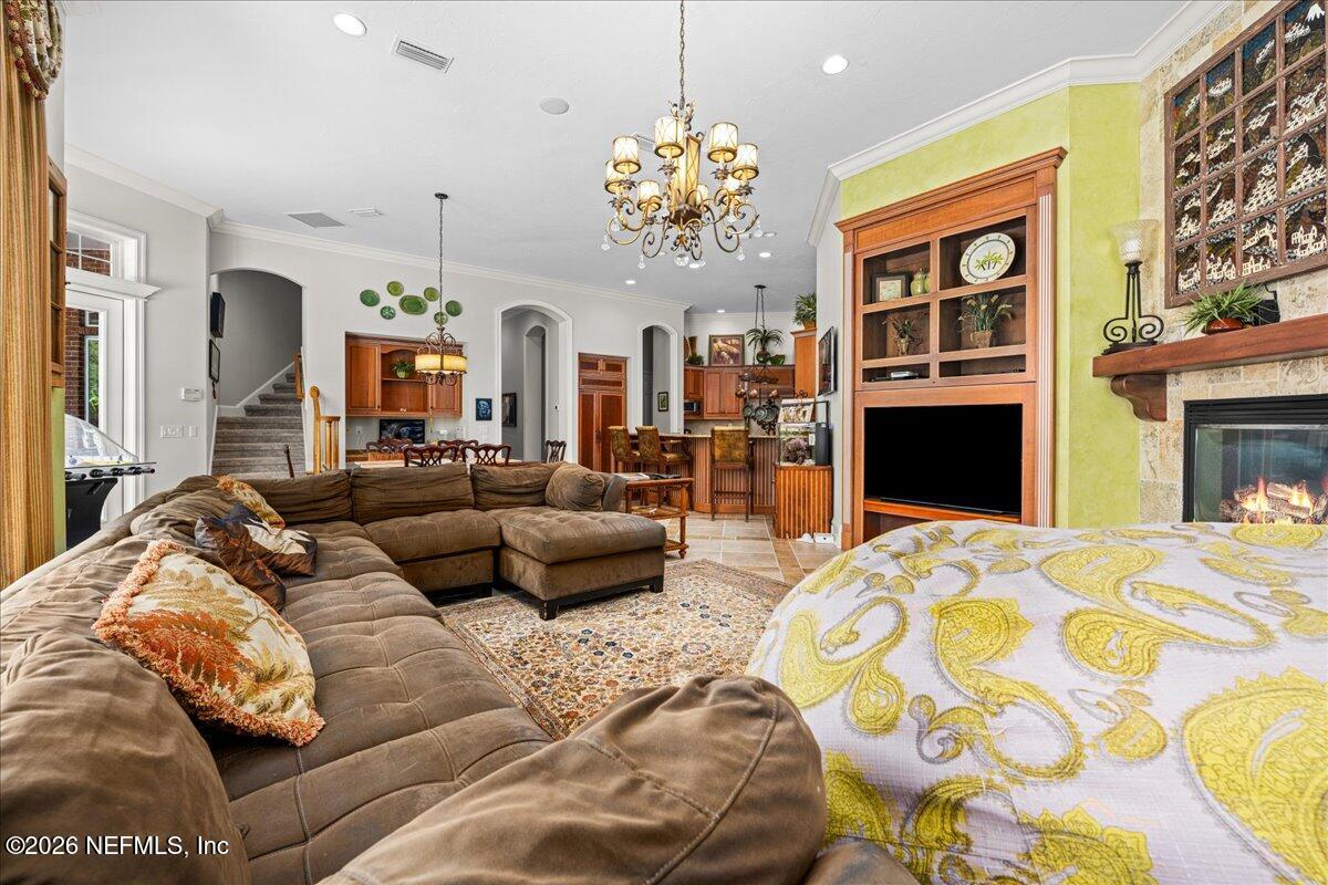 1170 REGISTRY Boulevard, St. Augustine