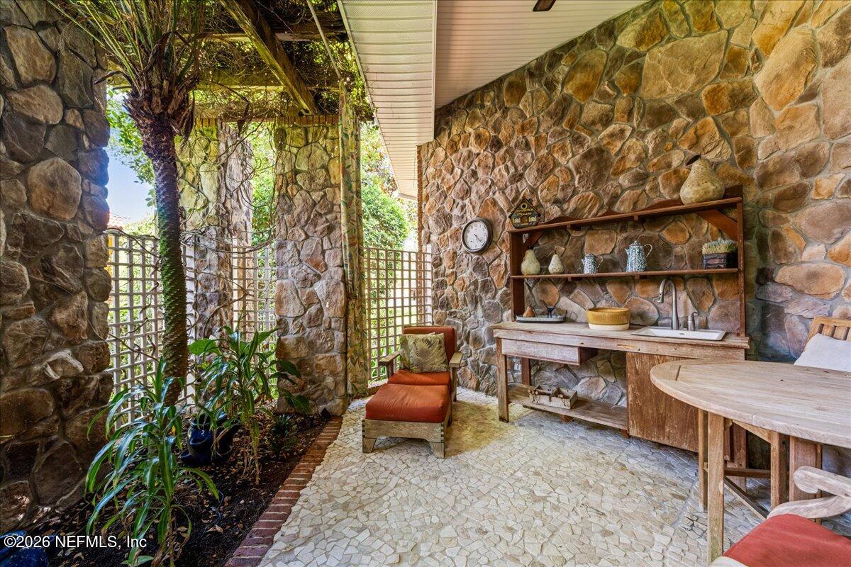 1170 REGISTRY Boulevard, St. Augustine