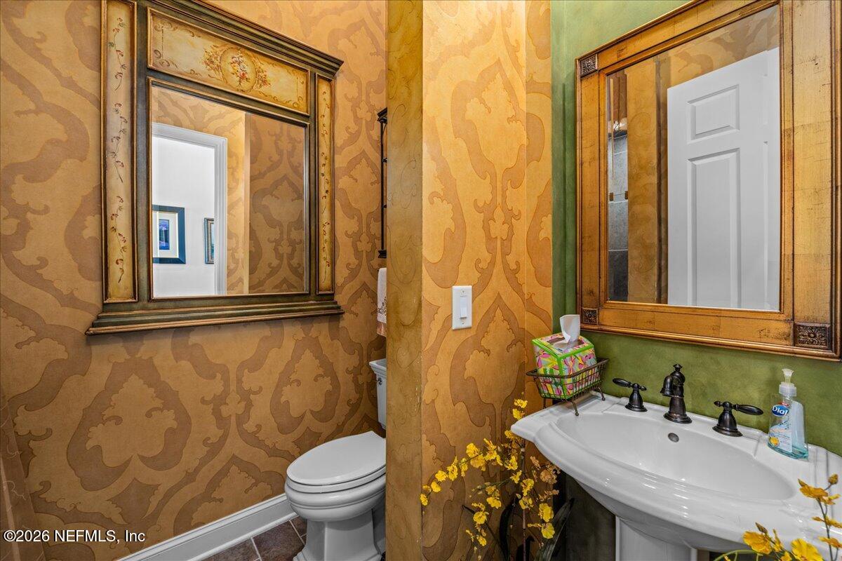 1170 REGISTRY Boulevard, St. Augustine