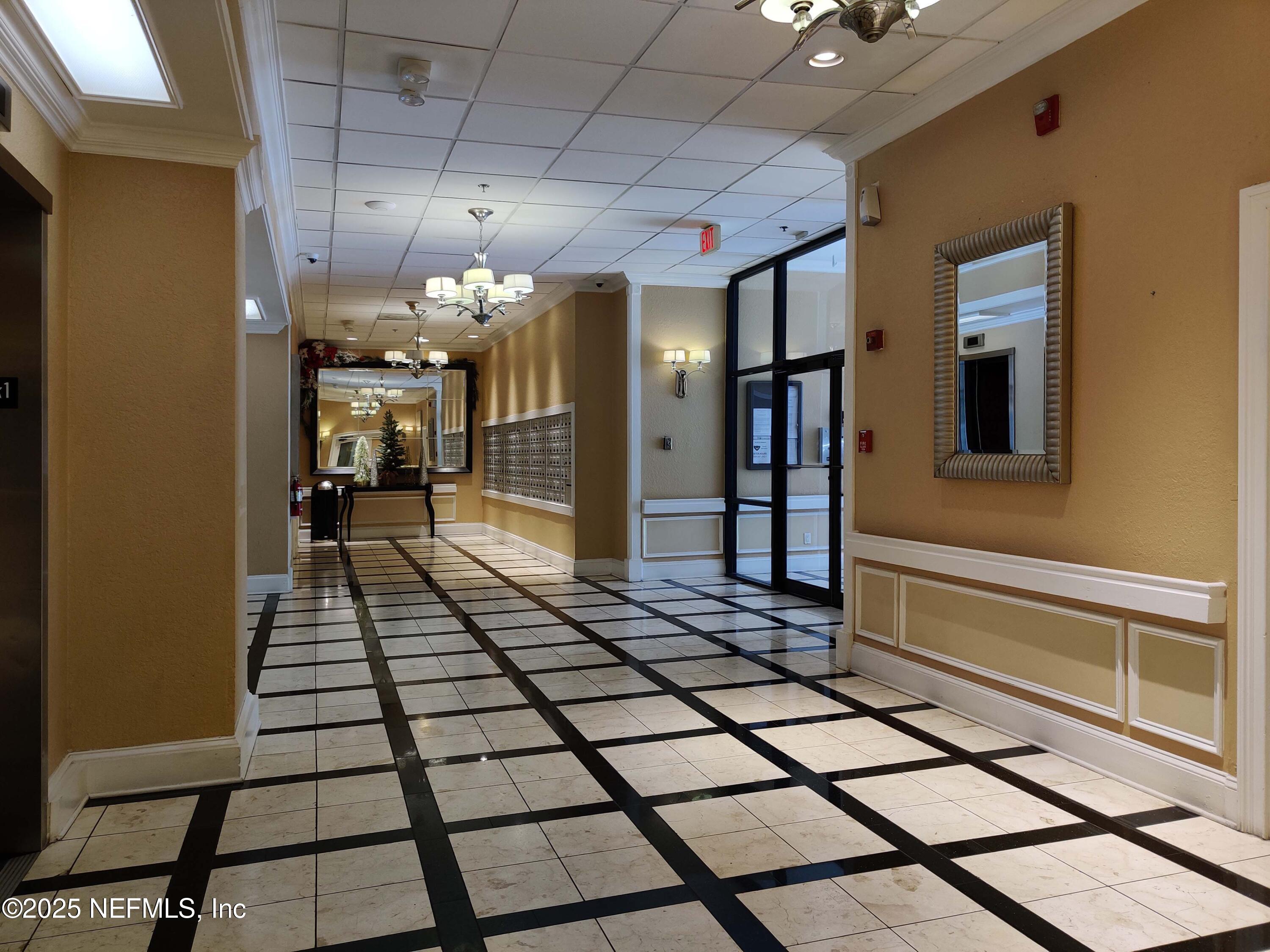 311 W ASHLEY Street 1715