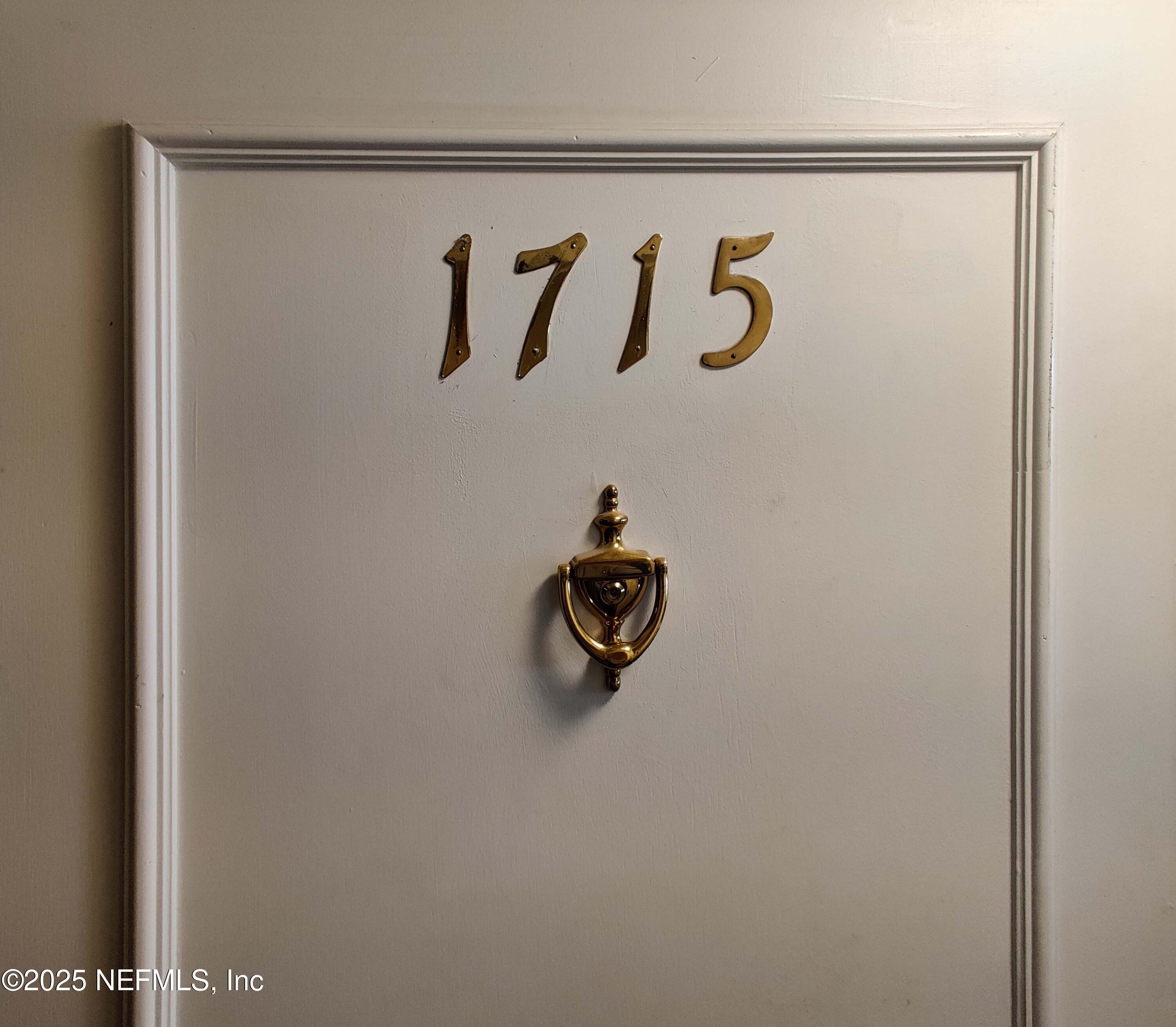 311 W ASHLEY Street 1715