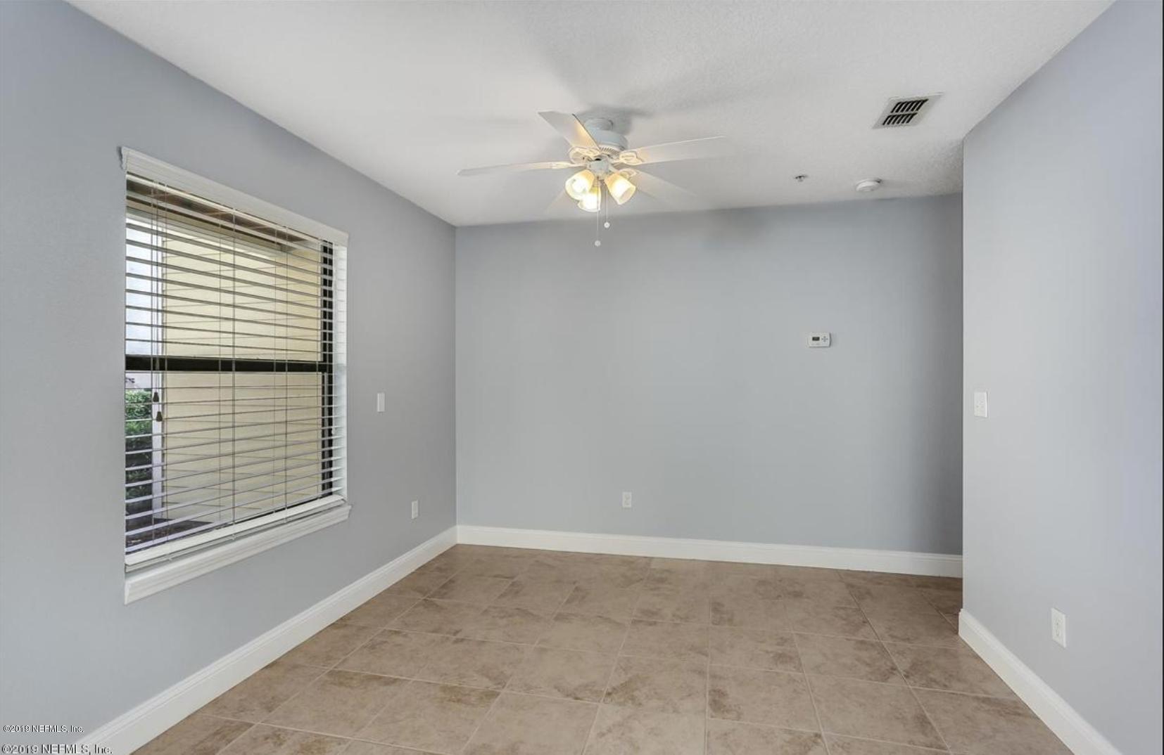 100 FAIRWAY PARK Boulevard 1304