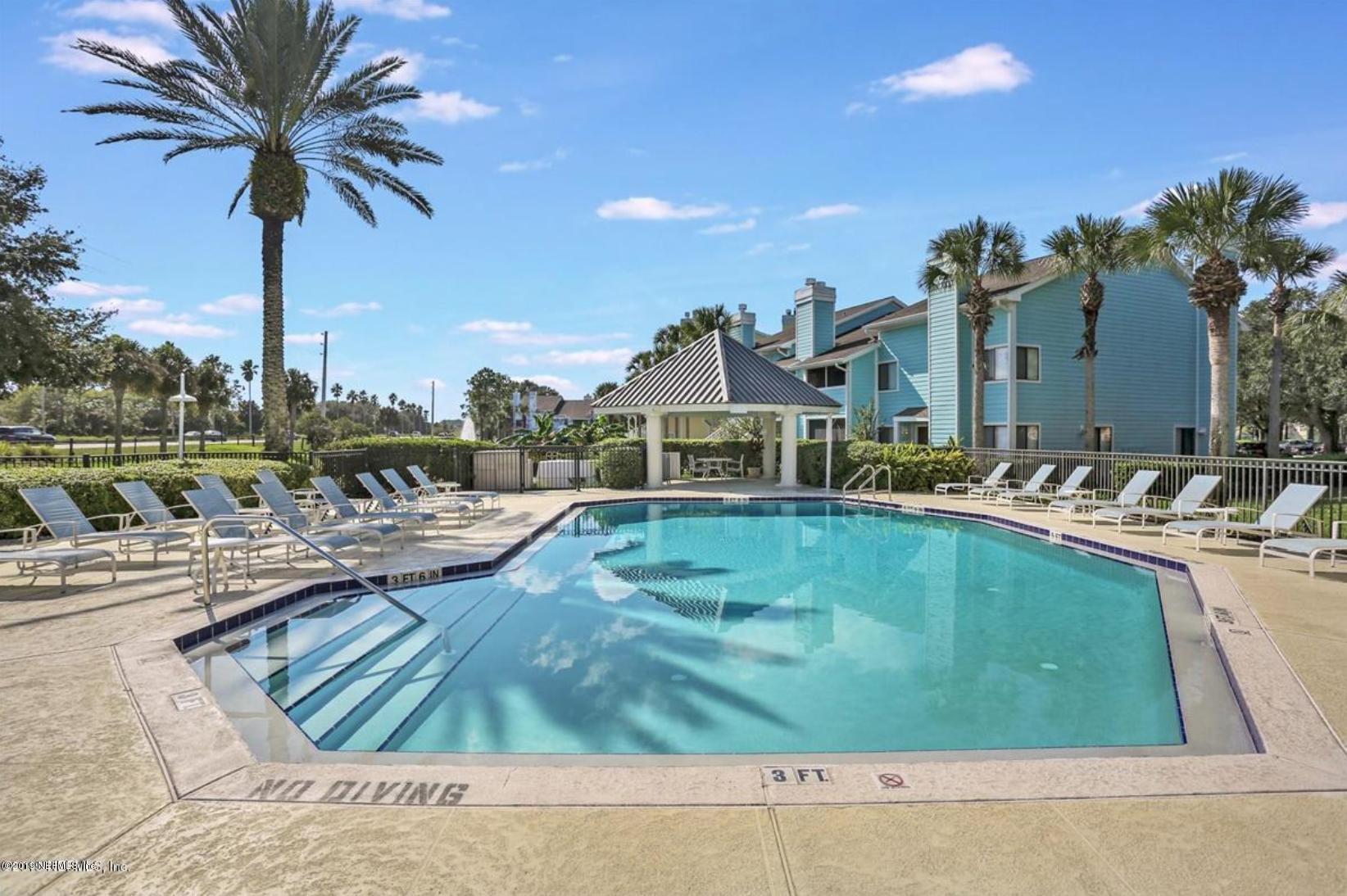 100 FAIRWAY PARK Boulevard 1304