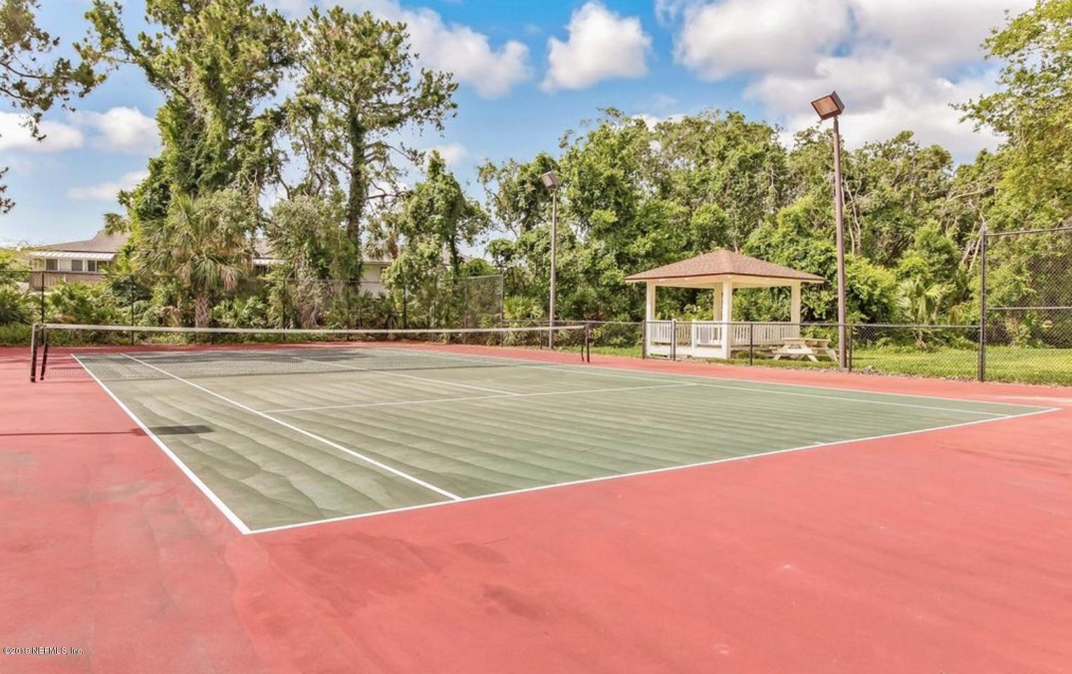 100 FAIRWAY PARK Boulevard 1304