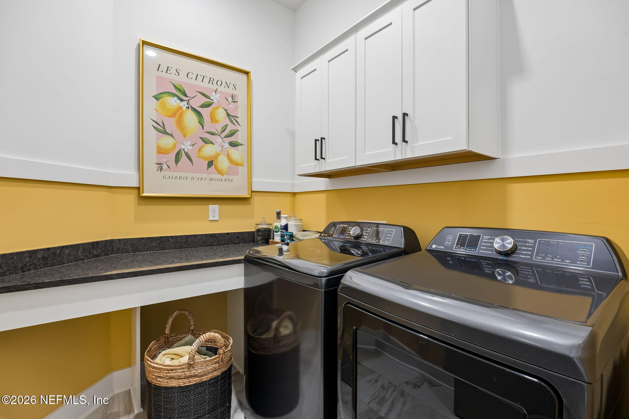 47 OAK BREEZE Drive