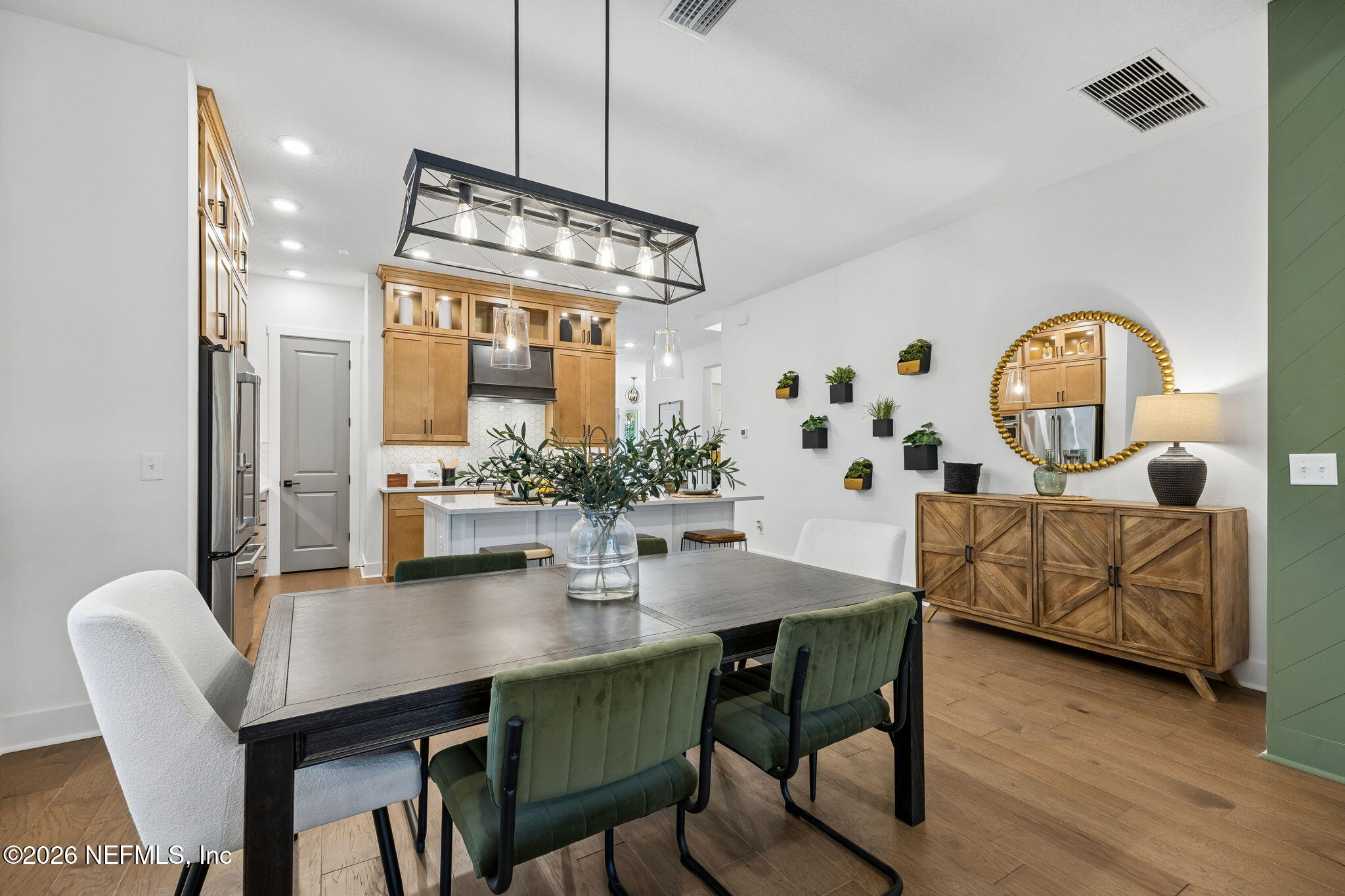 47 OAK BREEZE Drive